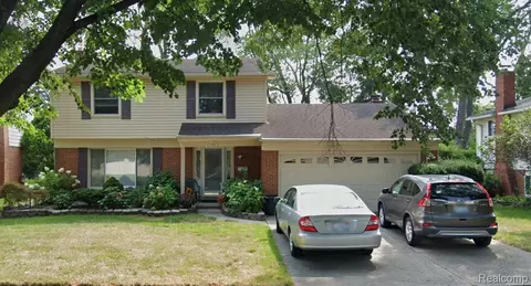 37455 Lancaster St, Livonia, MI 48154