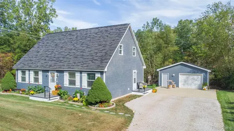 1731 Fisk Rd, Genoa, MI 48843