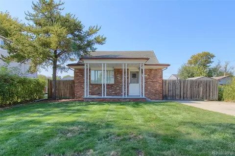 14342 Westpoint St, Taylor, MI 48180