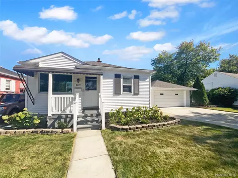 4227 Coolidge Ave, Lincoln Park, MI 48146