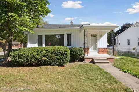 4401 Ziegler St, Dearborn Heights, MI 48125