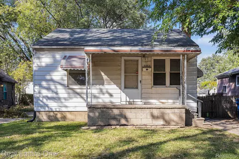 7251 Hudson Ave, Warren, MI 48091