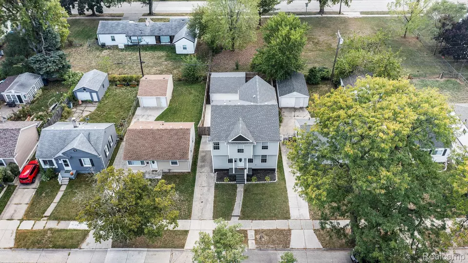 View/Area - 1566 E George Ave, Hazel Park, MI 48030 photo 2 of 5