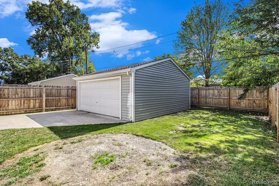 Exterior - 1566 E George Ave, Hazel Park, MI 48030 photo 5 of 5