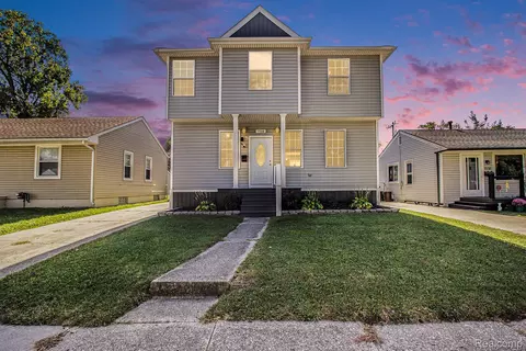 Exterior - 1566 E George Ave, Hazel Park, MI 48030 photo 1 of 5