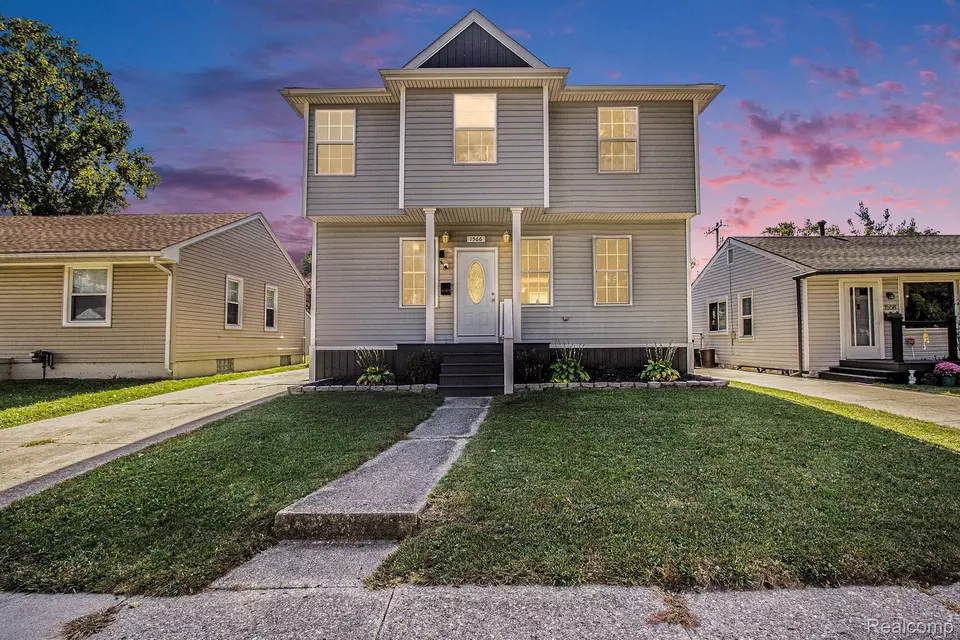 Exterior - 1566 E George Ave, Hazel Park, MI 48030 photo 1 of 5