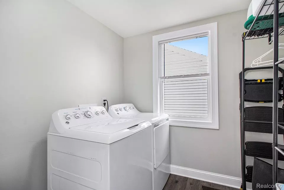 Other - 1566 E George Ave, Hazel Park, MI 48030 photo 3 of 8