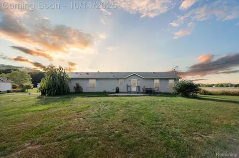 8168 Morrish Rd, Swartz Creek, MI 48473