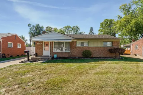 9243 Montana St, Livonia, MI 48150