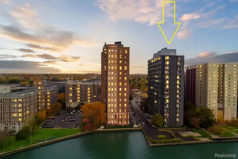 8200 E Jefferson #1006, Detroit, MI 48214