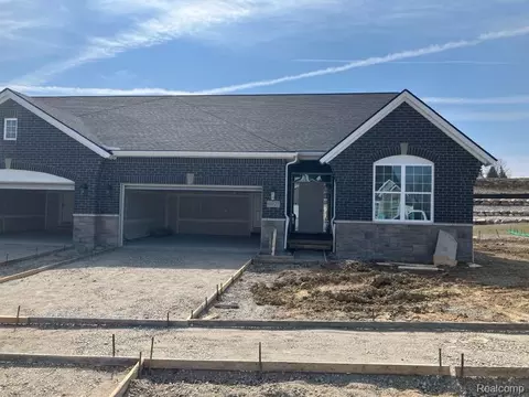 61627 Empire Rd, Lyon, MI 48178