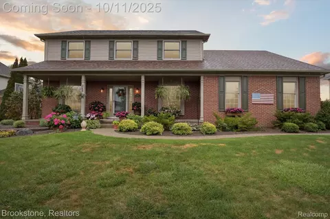 9079 Woodgrove Dr, Plymouth, MI 48170