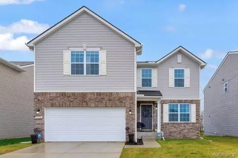 9556 Nature View Ln, Ypsilanti, MI 48197