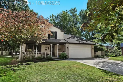 540 Dartmouth Crescent Ct, Westland, MI 48185