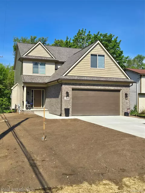 3970 Cone Dr, Rochester Hills, MI 48309