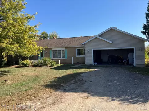 374 Ubly Rd, Moore, MI 48471