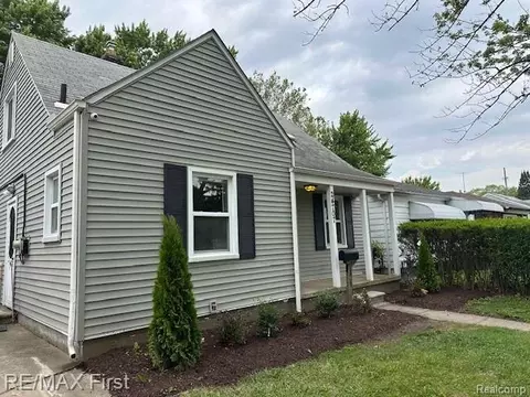 24707 Saxony Ave, Eastpointe, MI 48021