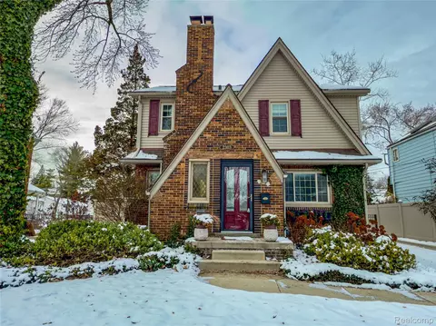 2303 Linwood Ave, Royal Oak, MI 48073