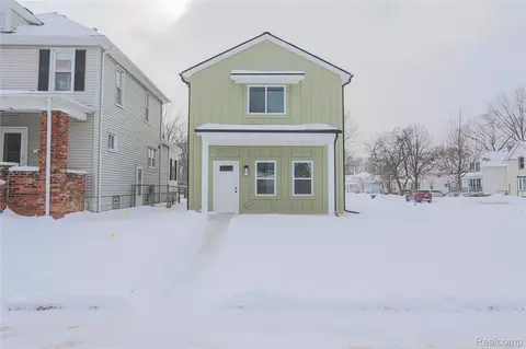 9 Queen St, Mount Clemens, MI 48043