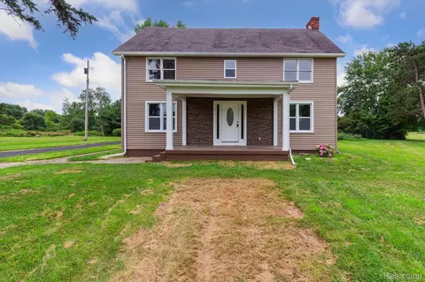 2071 W Mount Morris Rd, Mount Morris, MI 48458