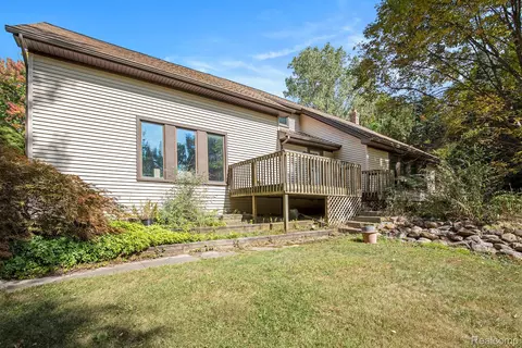 4100 Phillips Rd, Metamora, MI 48455