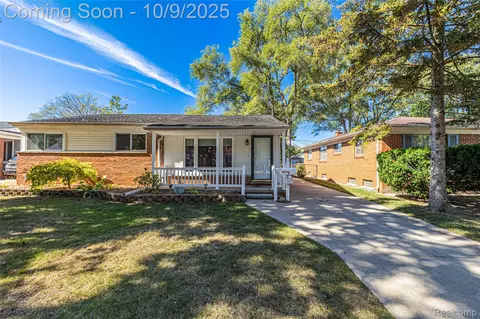 1019 N Edgeworth Ave, Royal Oak, MI 48067