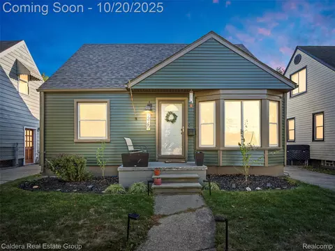 2440 Woodward Hts, Ferndale, MI 48220