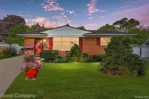 28767 Alden St, Madison Heights, MI 48071