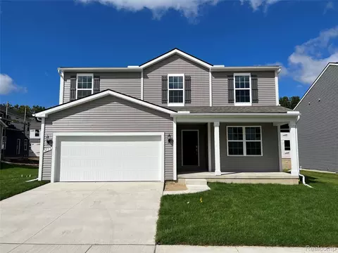 9271 Hemlock Ln, Dexter, MI 48130