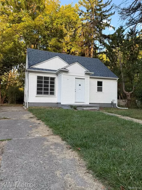 19309 Lenore, Detroit, MI 48219