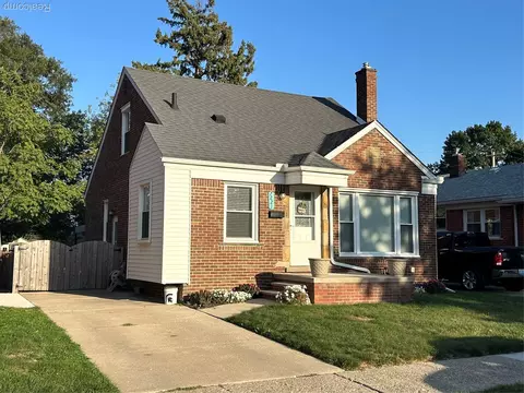 7221 Winona Ave, Allen Park, MI 48101