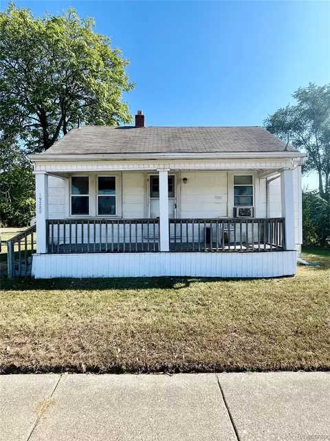 19288 Farmington Rd, Livonia, MI 48152