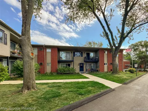 4109 Benjamin Ave #2, Royal Oak, MI 48073