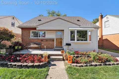 6607 Drexel St, Dearborn Heights, MI 48127