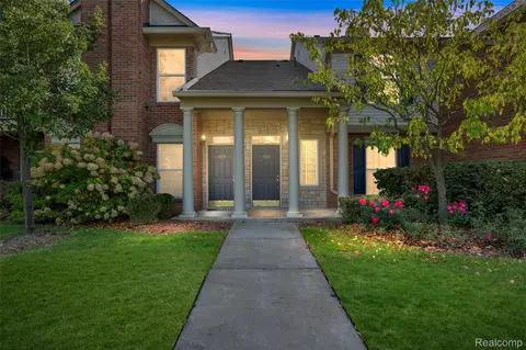 3582 Tremonte Cir S, Rochester, MI 48306