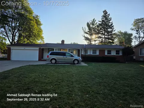 381 S Beech Daly St, Dearborn Heights, MI 48125