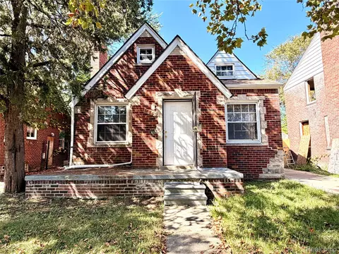 10897 Lakepointe St, Detroit, MI 48224
