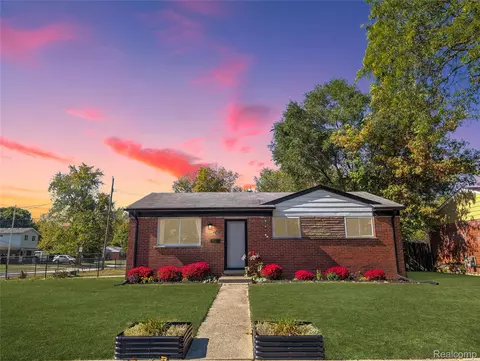 6762 Niagara St, Romulus, MI 48174