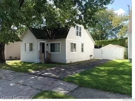 27311 Collingwood St, Roseville, MI 48066