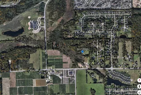 60750 N Pontiac Trl, Lyon, MI 48178