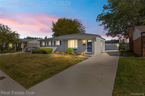 30562 Blairmoor Dr, Madison Heights, MI 48071