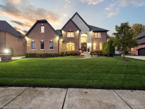18756 Marble Head Dr, Northville, MI 48168