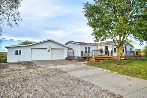 4435 E Dodge Rd, Thetford, MI 48420