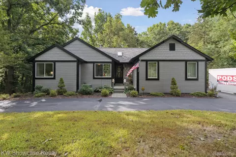 3380 Mccluskey, Hamburg, MI 48169