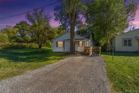 1116 Morris Hills Pkwy, Mount Morris, MI 48458