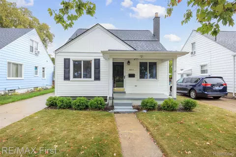 2011 E Hudson Ave, Royal Oak, MI 48067