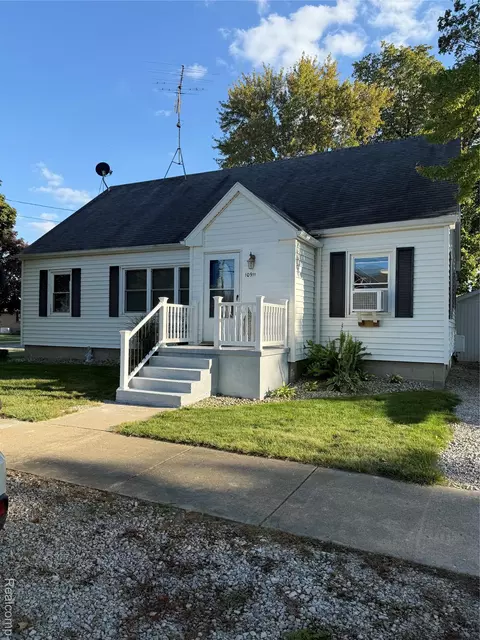 10911 E Kent St, Fowler, MI 48835