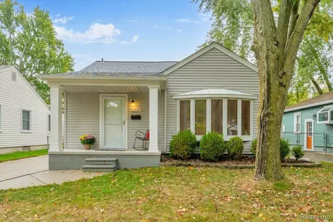 2204 Dallas Ave, Royal Oak, MI 48067