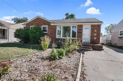 1833 Winchester Ave, Lincoln Park, MI 48146