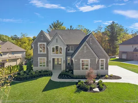 22478 Montebello Ct, Novi, MI 48375